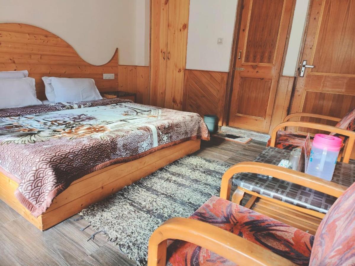 Hotel Hadimba Regency ! Free 4 Wheeler Parking ! Mountain View Rooms ! Near Mall Road Manali Экстерьер фото