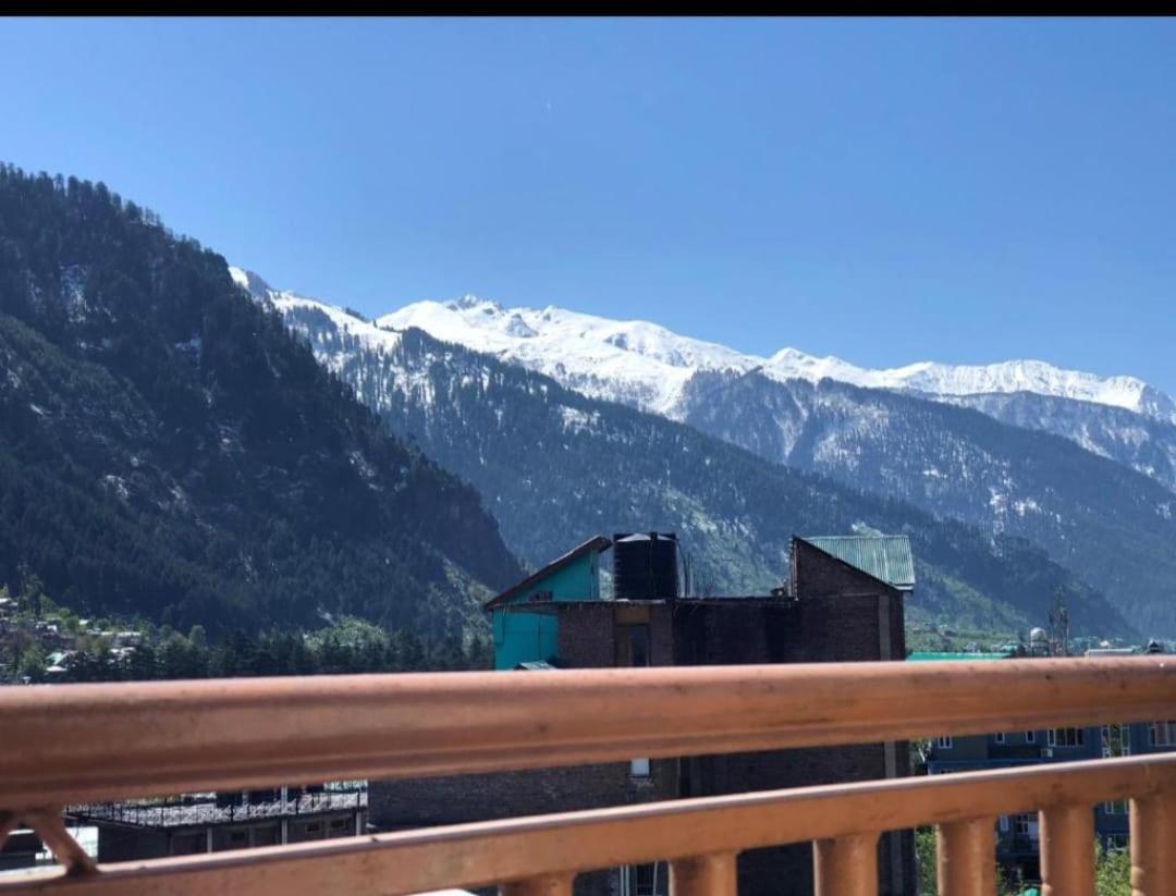 Hotel Hadimba Regency ! Free 4 Wheeler Parking ! Mountain View Rooms ! Near Mall Road Manali Экстерьер фото